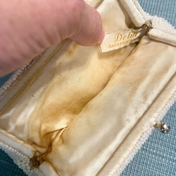 🍀SOLD🍀Vintage Off White Beaded Evening Hand Bag Clutch Hand Made in Japan - Picture 3 of 3